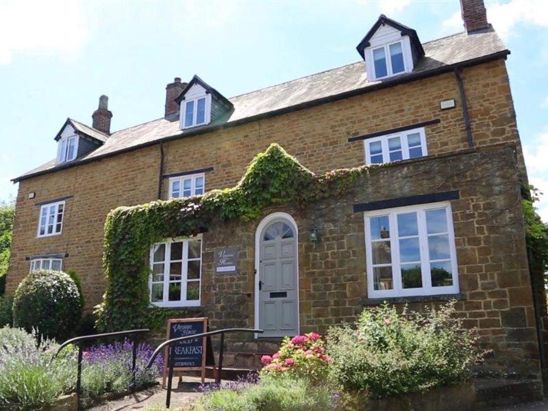 Virginia House Bed & Breakfast Bloxham Экстерьер фото